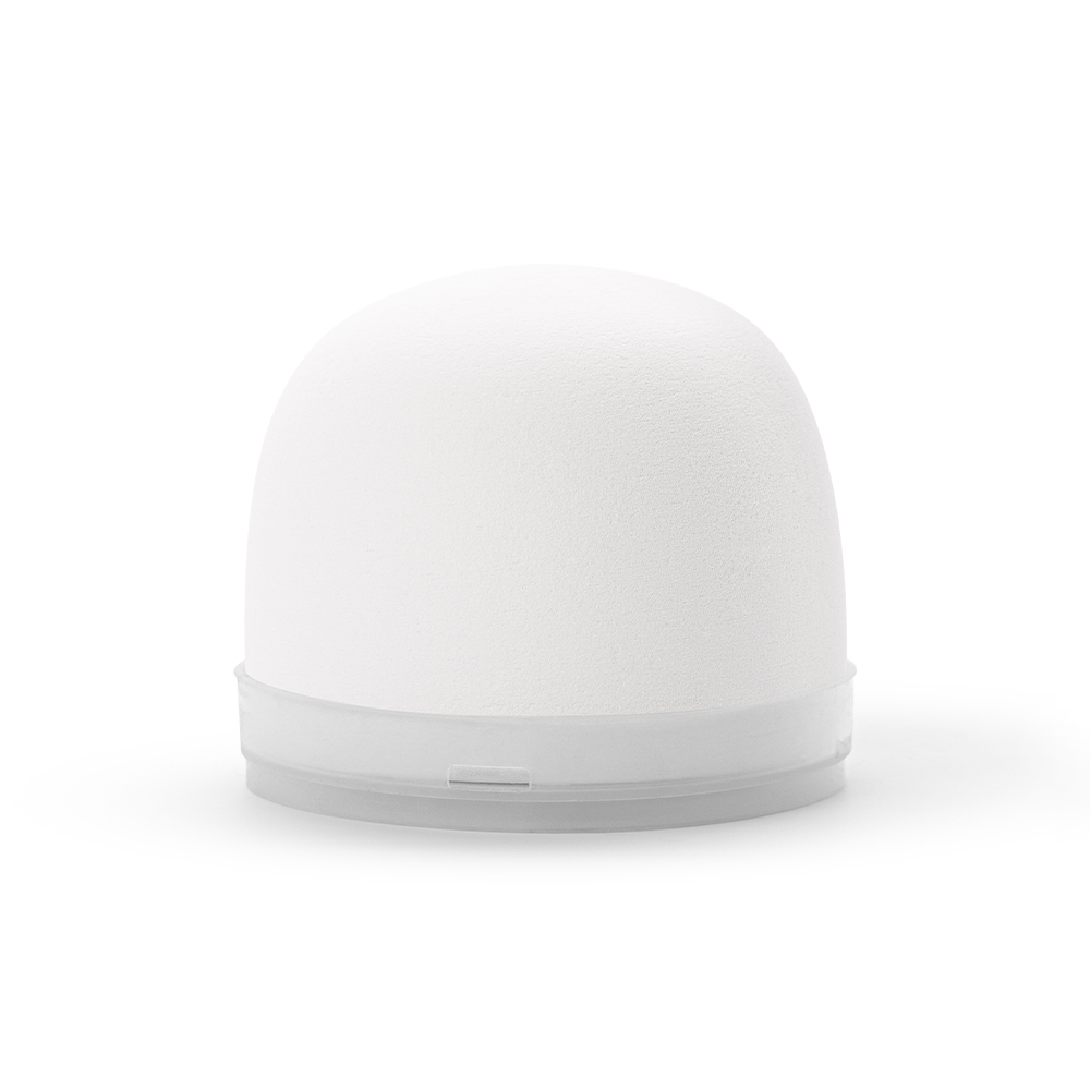 Ein weißer, kuppelförmiger Keramik-Vorfilter mit Dichtungsring, der als erste Stufe in Wasserfiltersystemen von Lotus Vita dient.